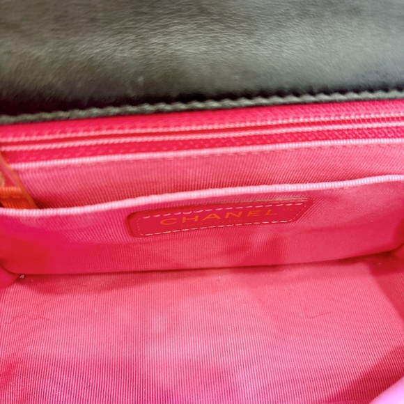 90% NEW CHANEL BLACK LAMB LEATHER SQUARE BAG - Picture 5 of 13